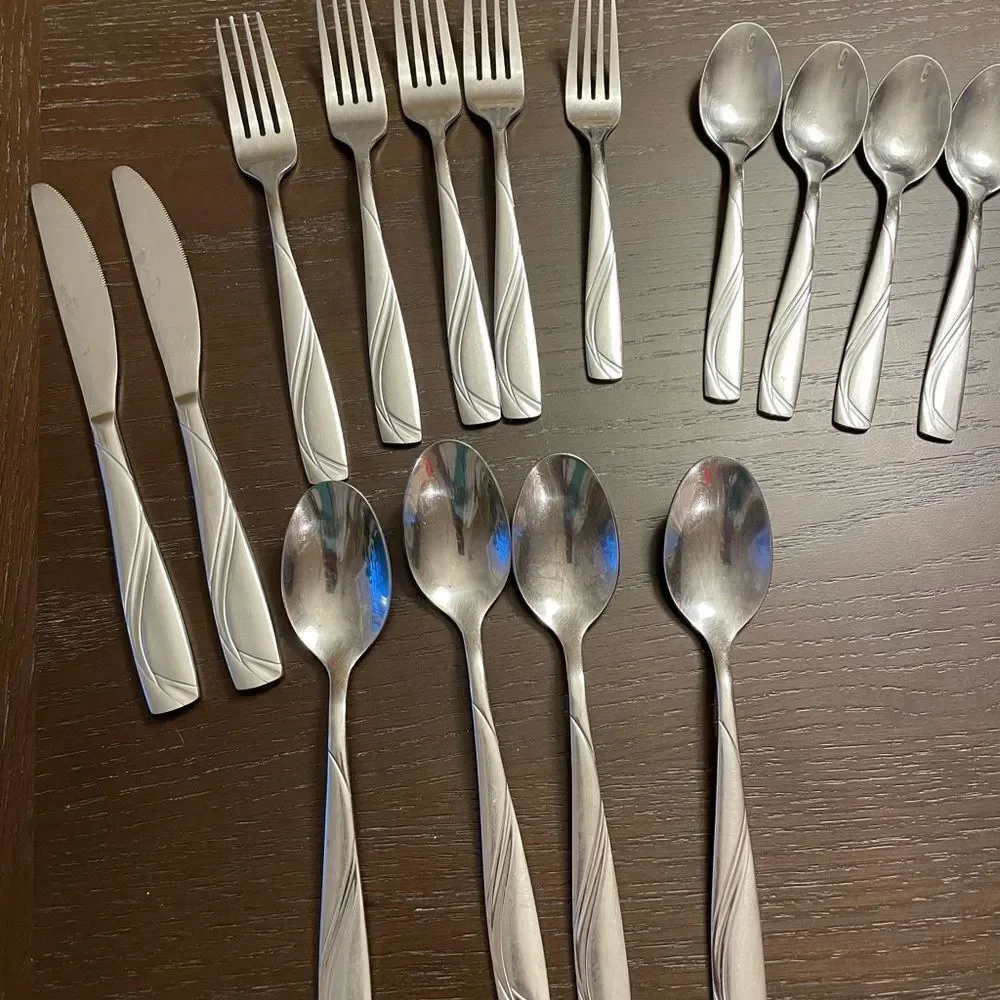 Cambridge Mercado Sand Extra Flatware Pieces